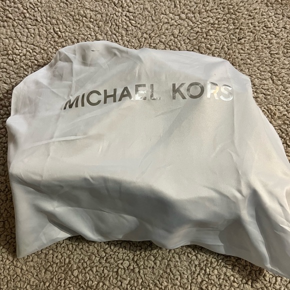 Michael Kors Handbag - Picture 8 of 9